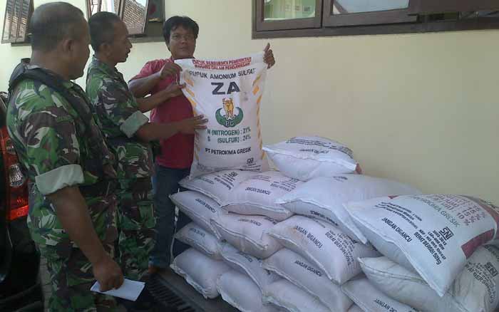 TNI Gagalkan Penyelundupan Pupuk Bersubsidi di Jombang