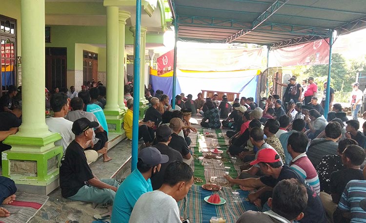 Warga Desa Nglurup Sampung Siap Menangkan Paslon Sugiri Sancoko-Lisdyarita