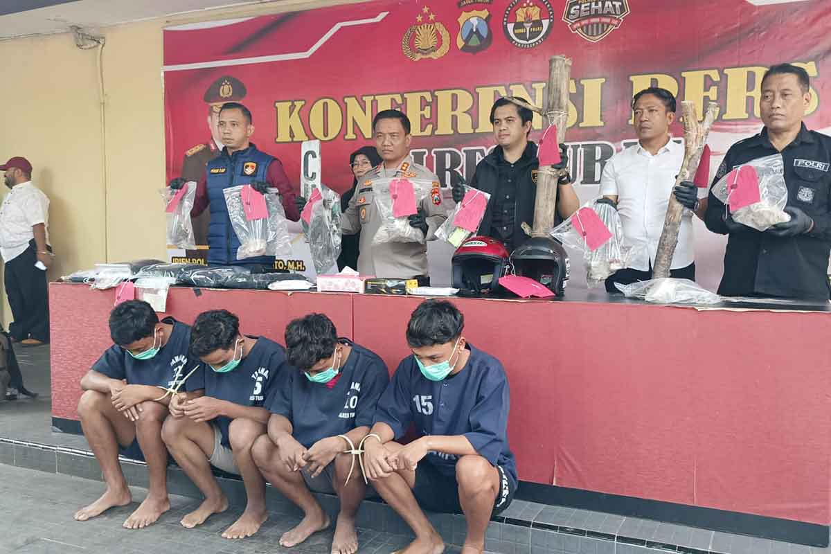 Akibat Pembakaran Sepeda Motor, 5 Oknum Anggota Perguruan Silat di Tuban Diamankan
