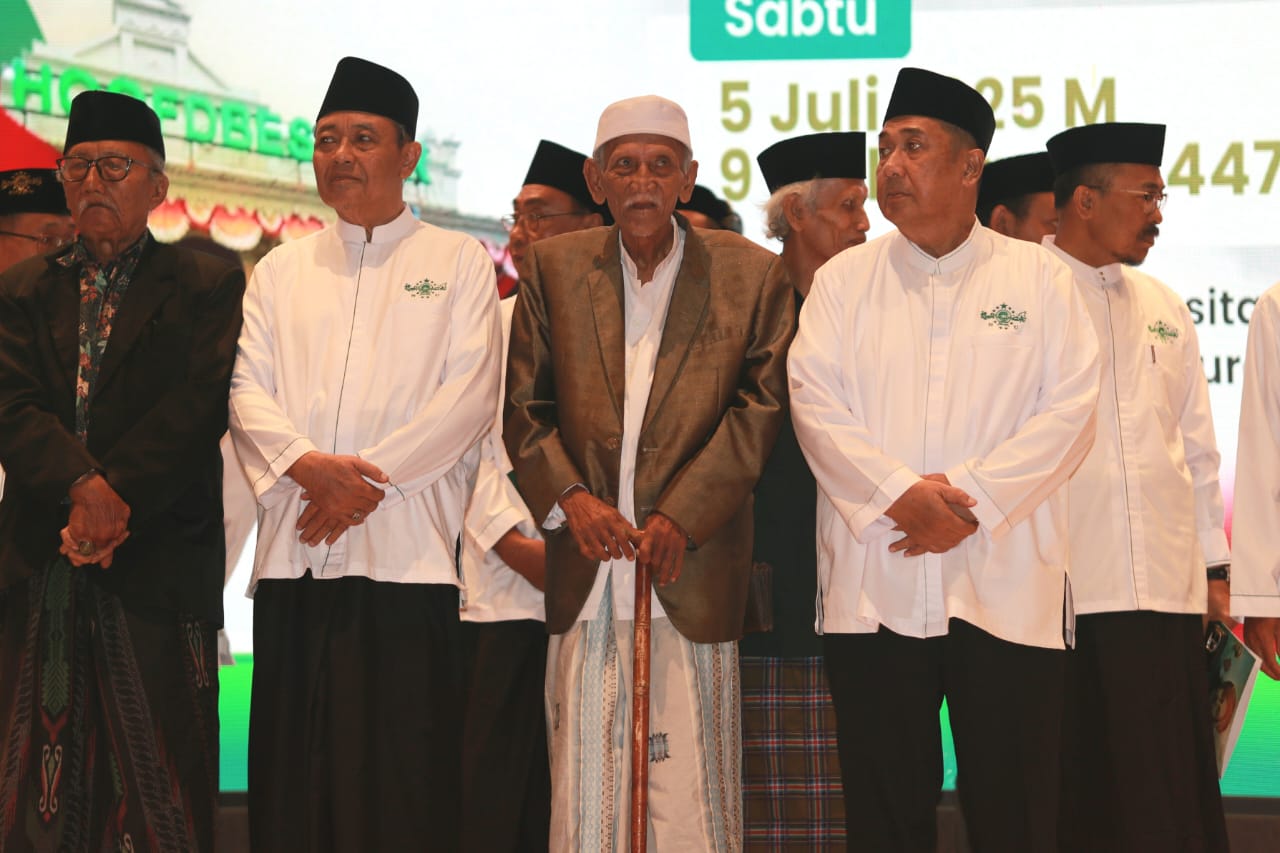 KH Masduki Toha Resmi Jabat Ketua PCNU Surabaya Masa Khidmat 2025-2029